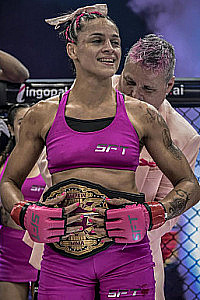 Fernanda 'Fer' Barbosa